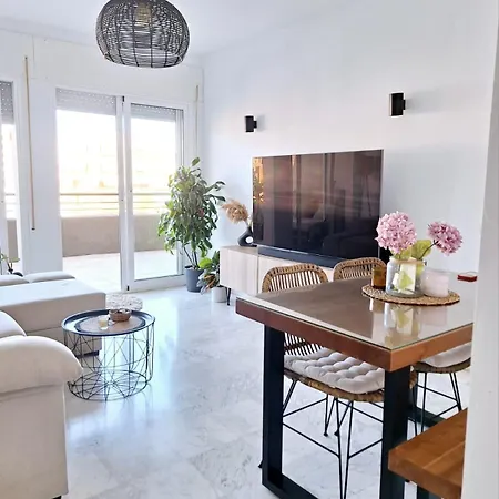 Seafront Oasis Apartment *